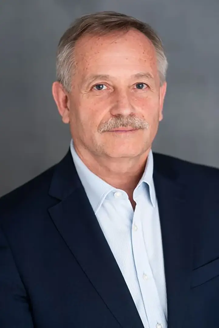 Koji László